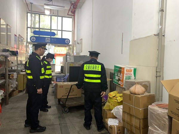漳平市如何通过联合执法行动，有效打击非法野生动物运输？  第2张
