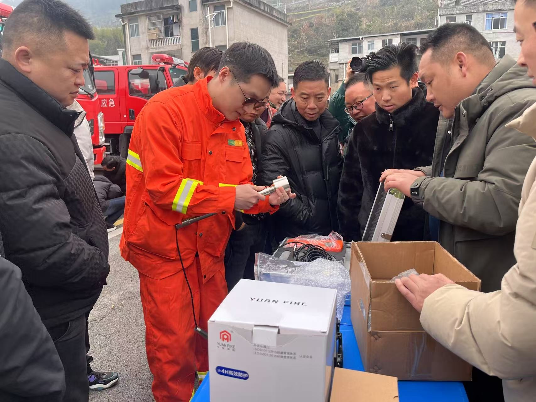 鹤峰县应急救援能力大提升！这些装备你都知道怎么用吗？  第2张