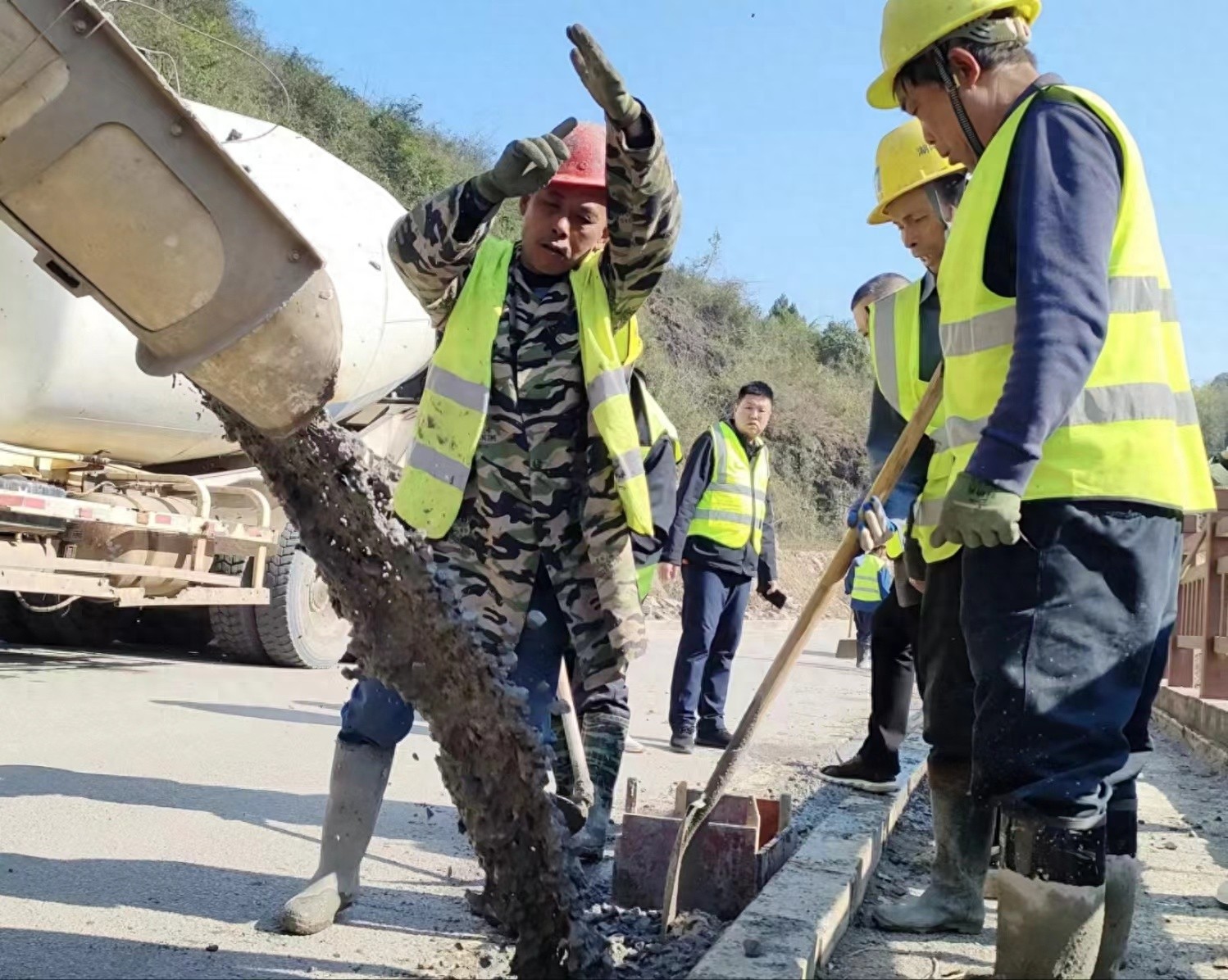 九嶷山舜帝陵景区大改造，3.85公里新路将如何改变你的旅行体验？  第1张