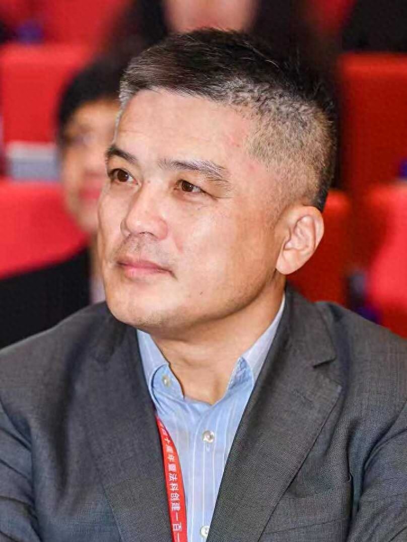 共谋未实行，为何也能被认定为主犯？揭秘刑法中的共谋共同正犯概念  第1张