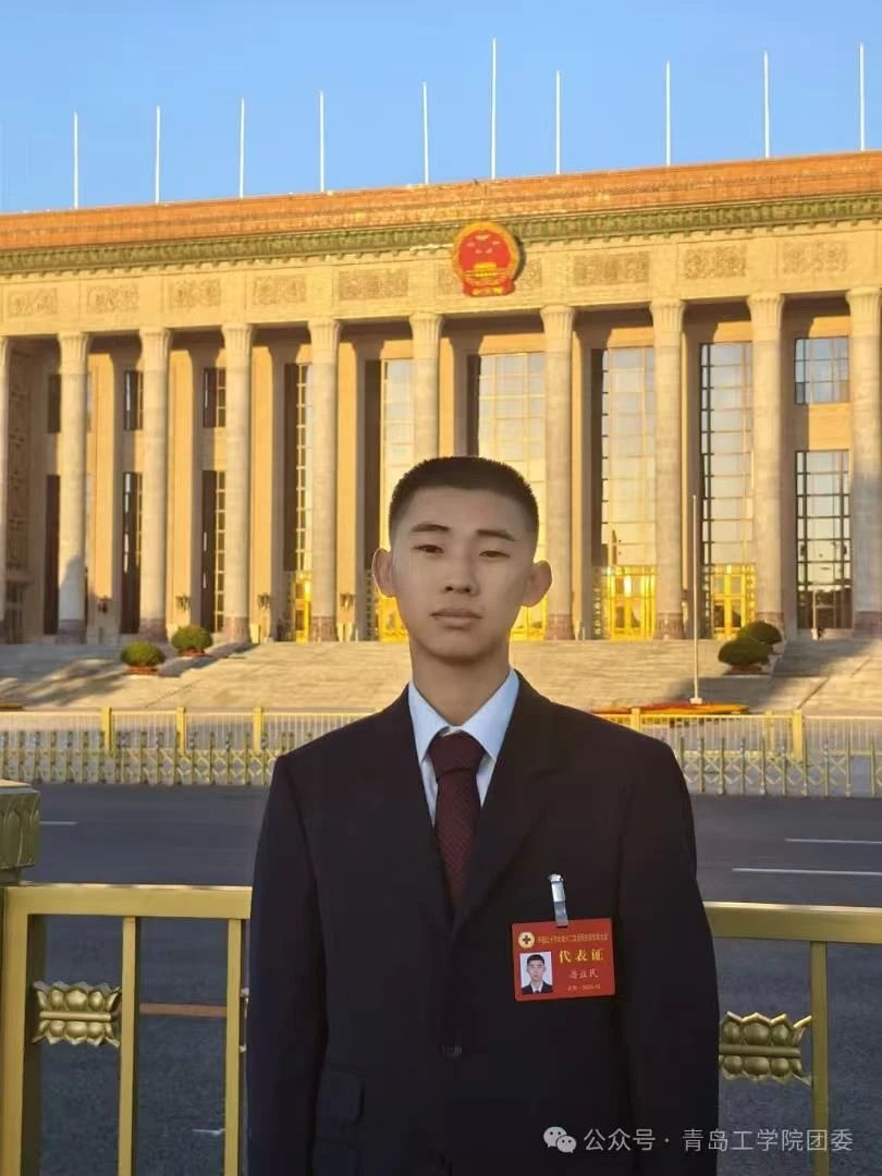 00后大学生潘益民生日当天无偿献血，你愿意用这种方式庆祝生日吗？  第2张