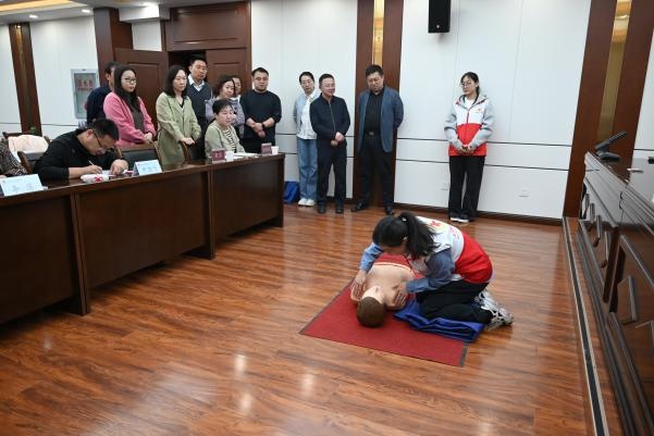 黄金四分钟能救命！五台县检察干警为何集体学习这些急救技能？  第5张