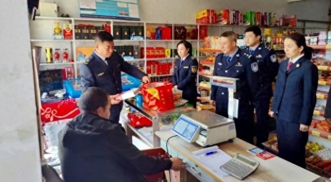 校园周边竟暗藏这种违法行为，你家孩子安全吗？