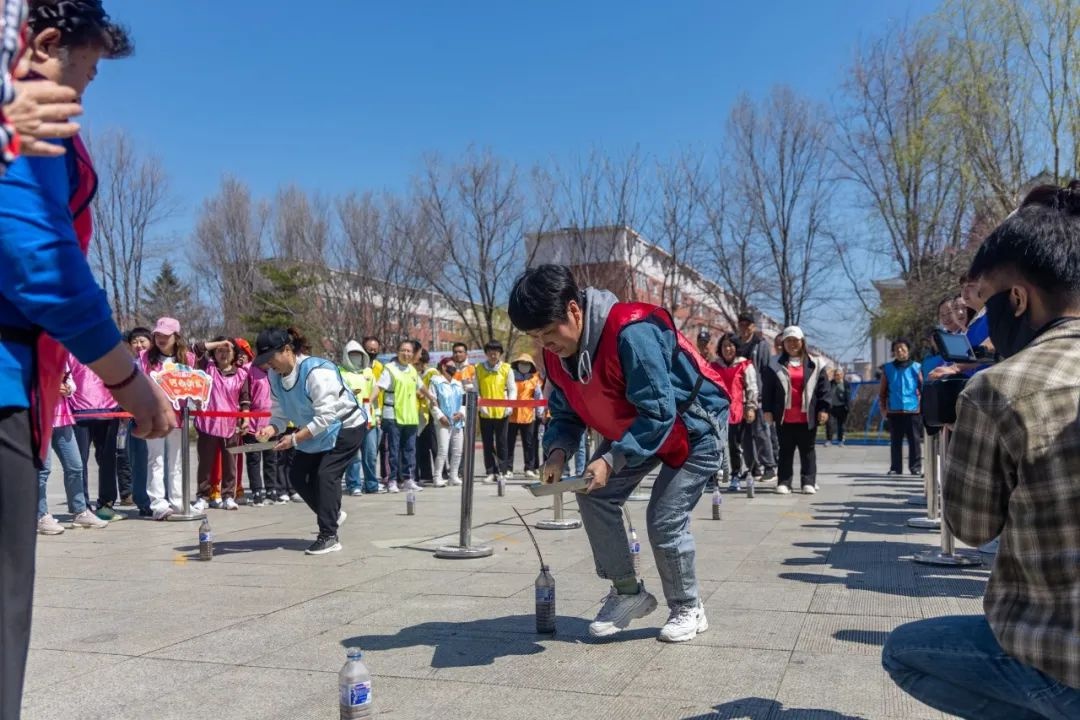 派出所民警竟输给广场舞大爷大妈?这场趣味运动会太精彩了 第7张 派出所民警竟输给广场舞大爷大妈?这场趣味运动会太精彩了 第7张