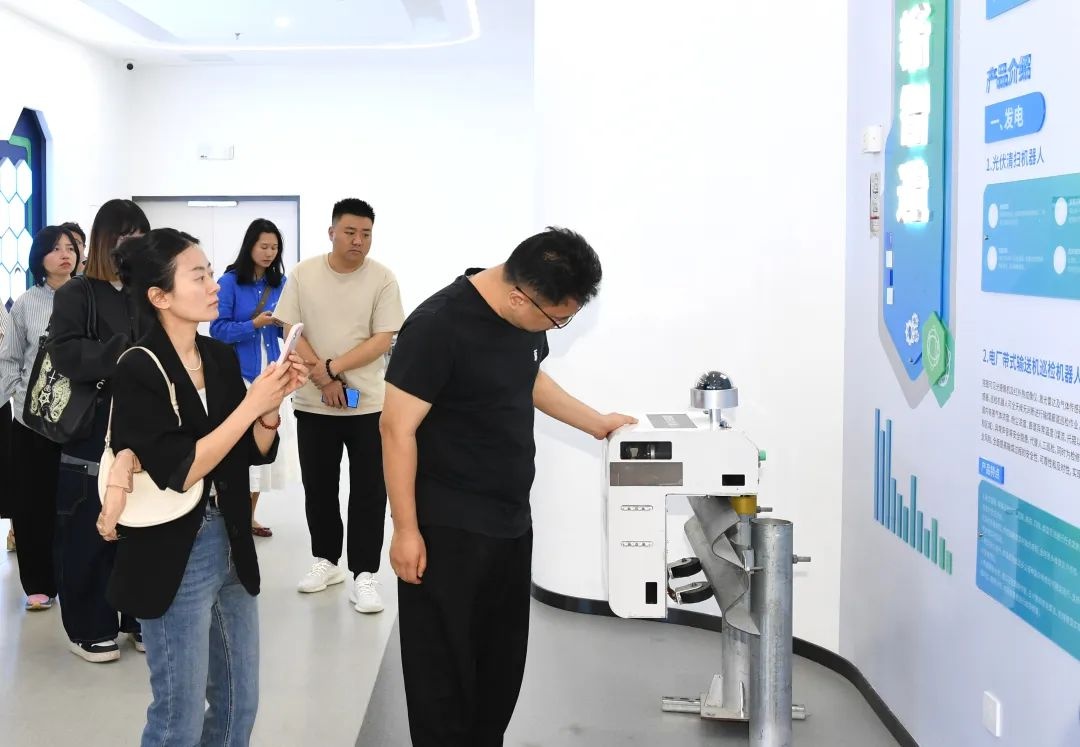 戴上VR眼镜一秒穿越千年古都！合肥网络大V们为何如此振奋？  第3张
