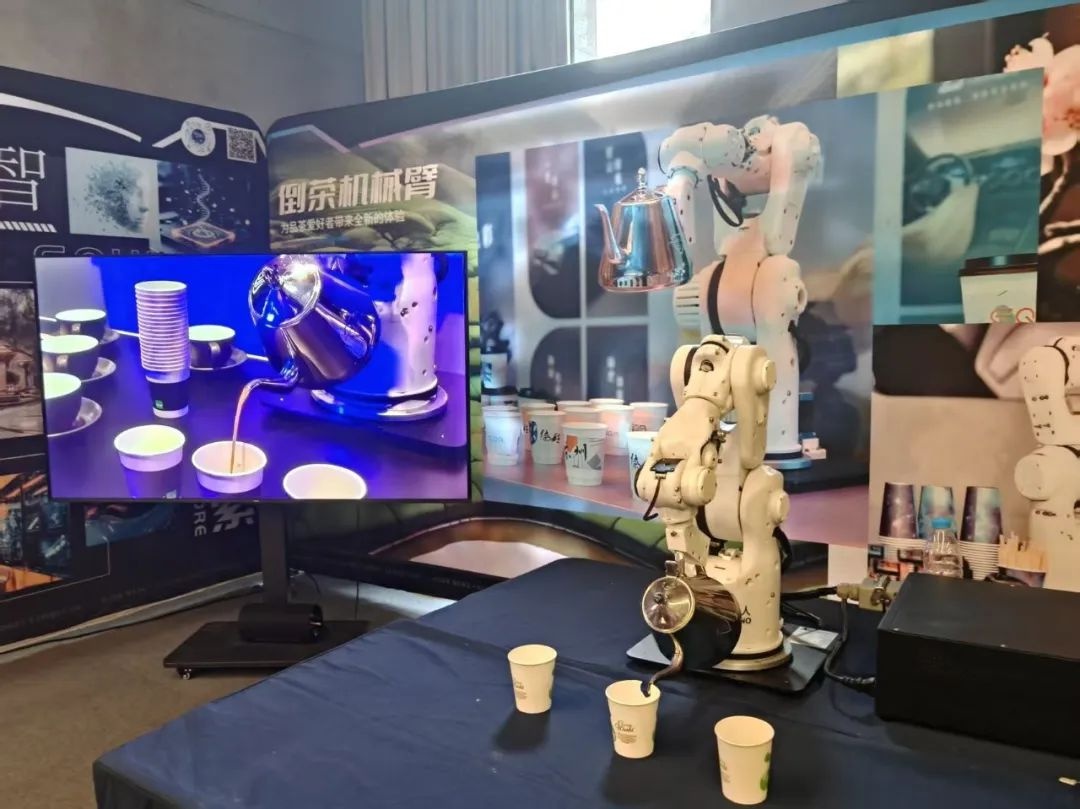 展览还能这样玩？徐州艺术馆AI展颠覆传统认知  第3张