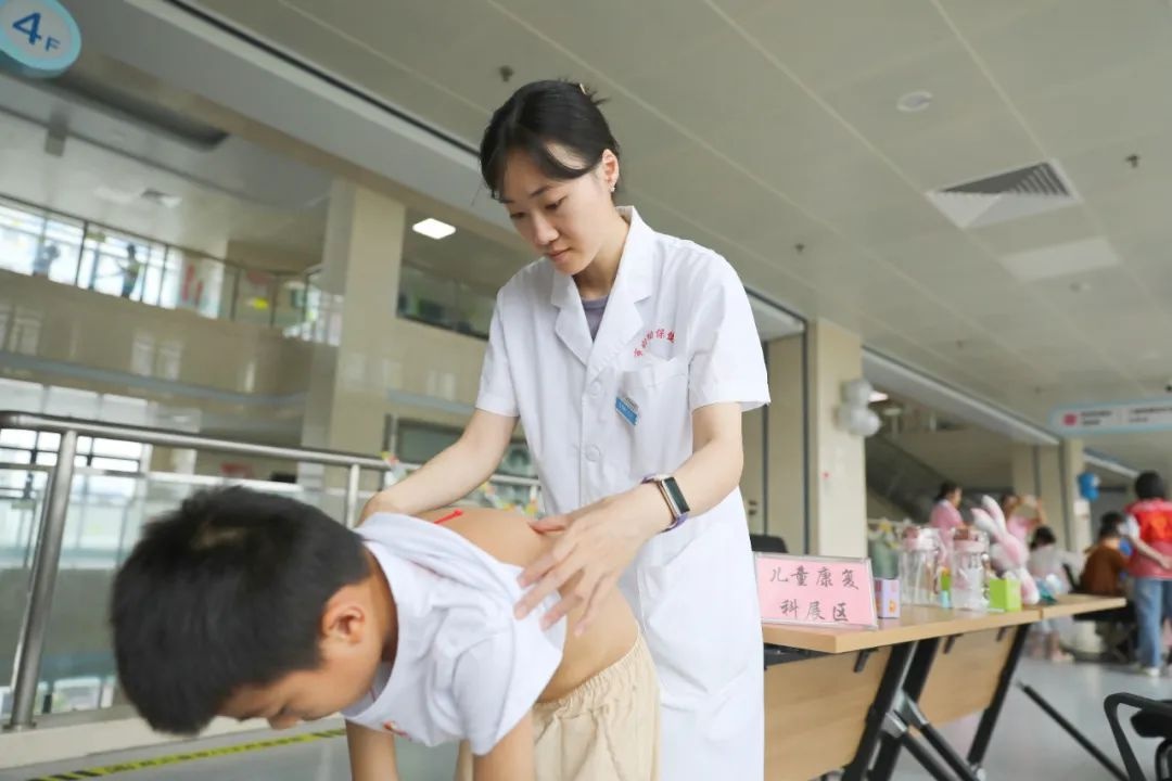 六一前北海市妇幼保健院为何画风突变？从医院变欢乐海洋  第6张