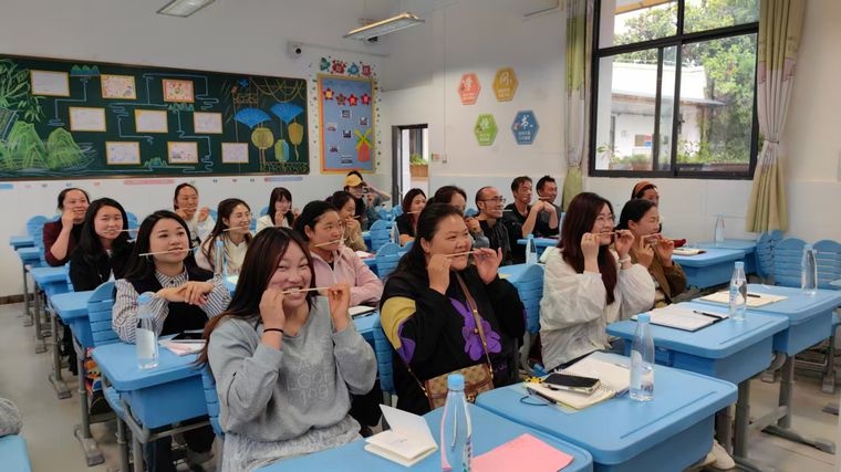 28名家长为何齐聚茨坝小学智慧父母研修班？  第3张