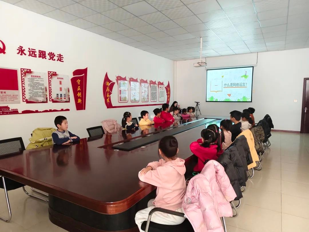 春节将至，如何让孩子远离网络谣言？连荣里社区教你巧做花灯迎新春，筑牢网络防线  第2张