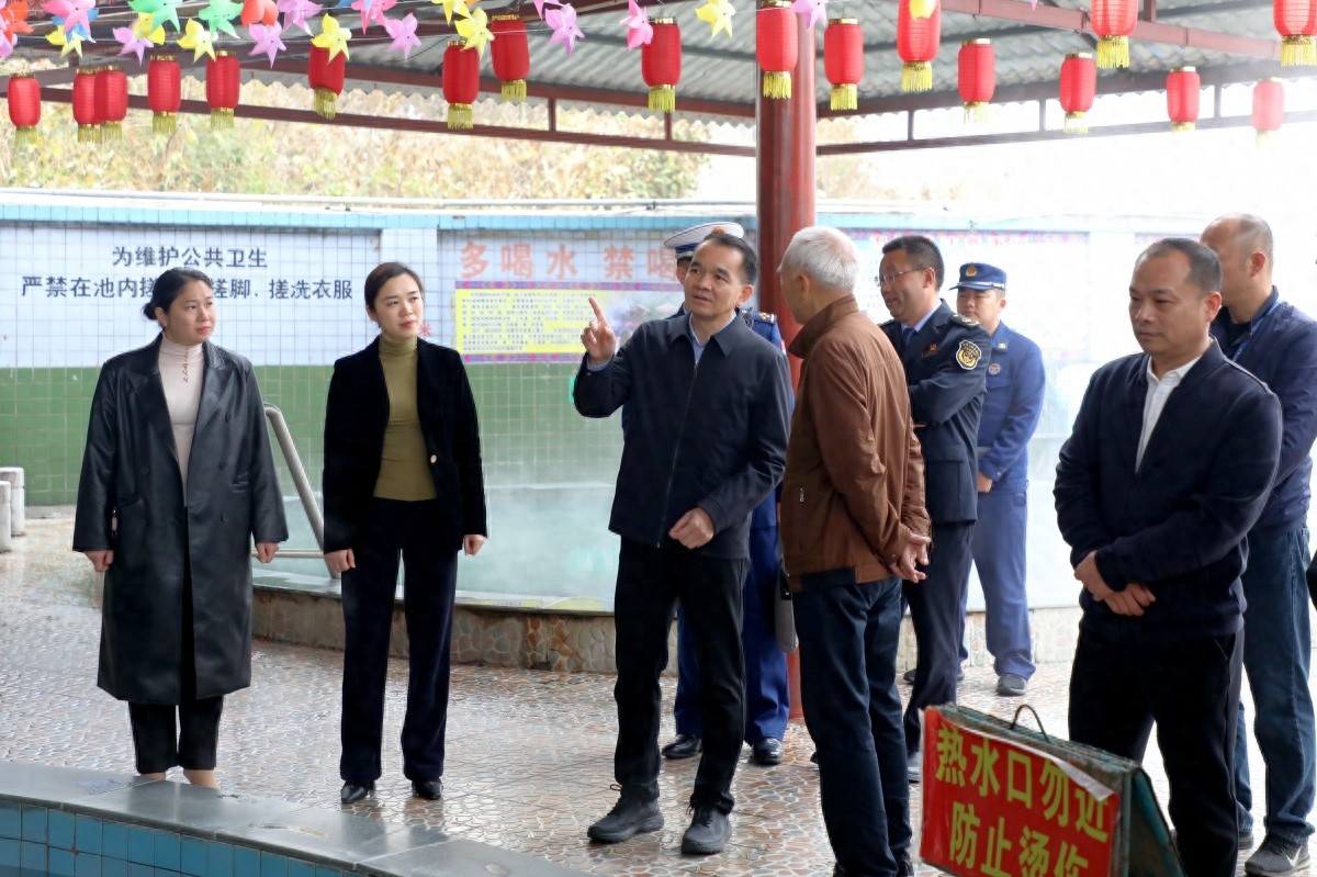 县长梁建标亲临一线，春节前安全检查大揭秘！你家的安全有保障吗？  第1张