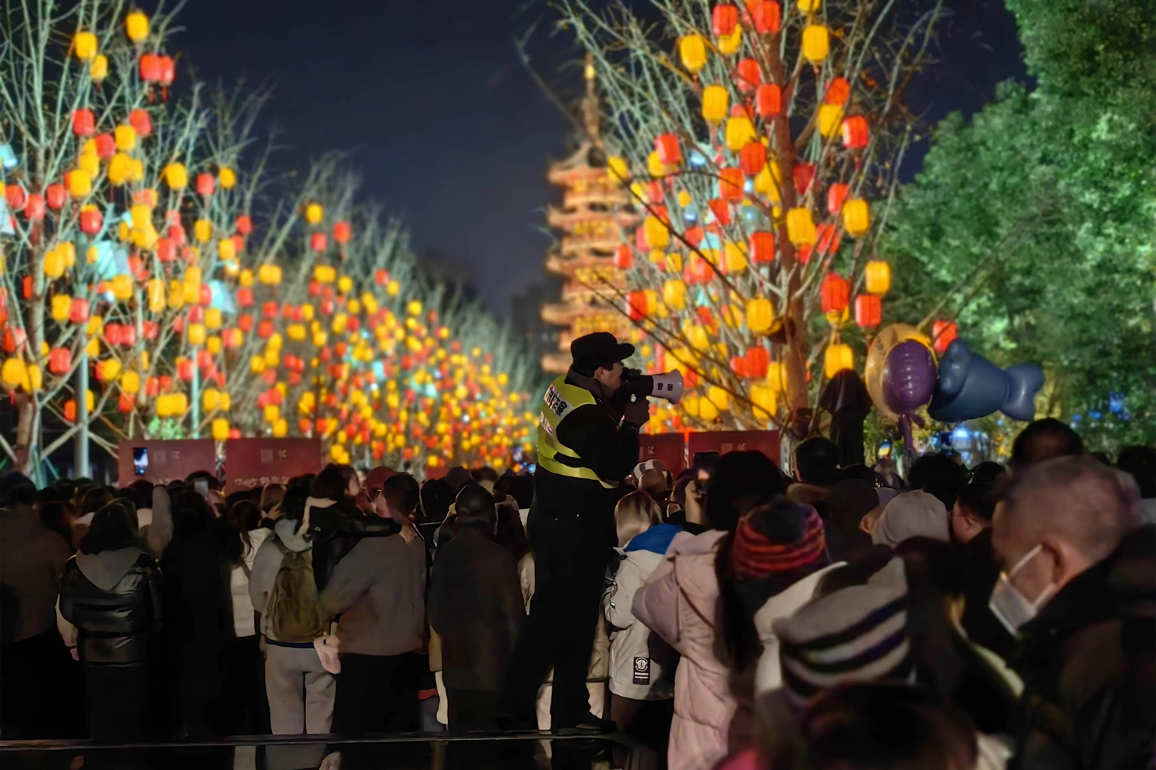 春运高峰来袭！上海南站高铁时代开启，G40隧道流量将破80万，你准备好了吗？  第3张