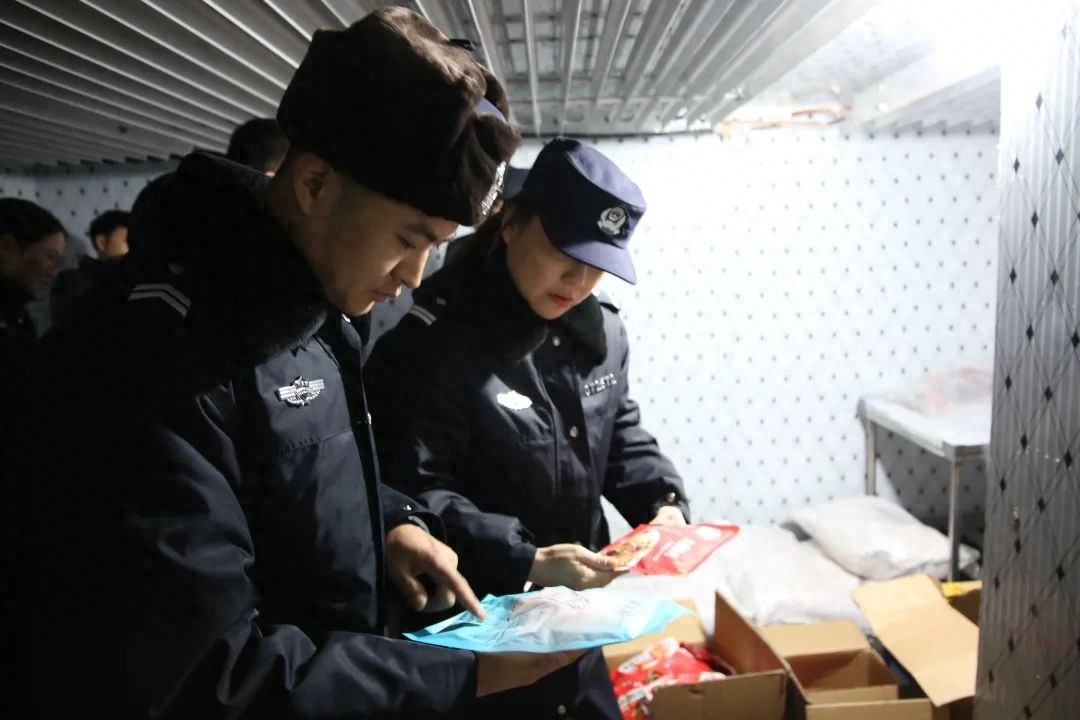 2025年春节食品安全大检查！你的餐桌安全有保障了吗？  第1张
