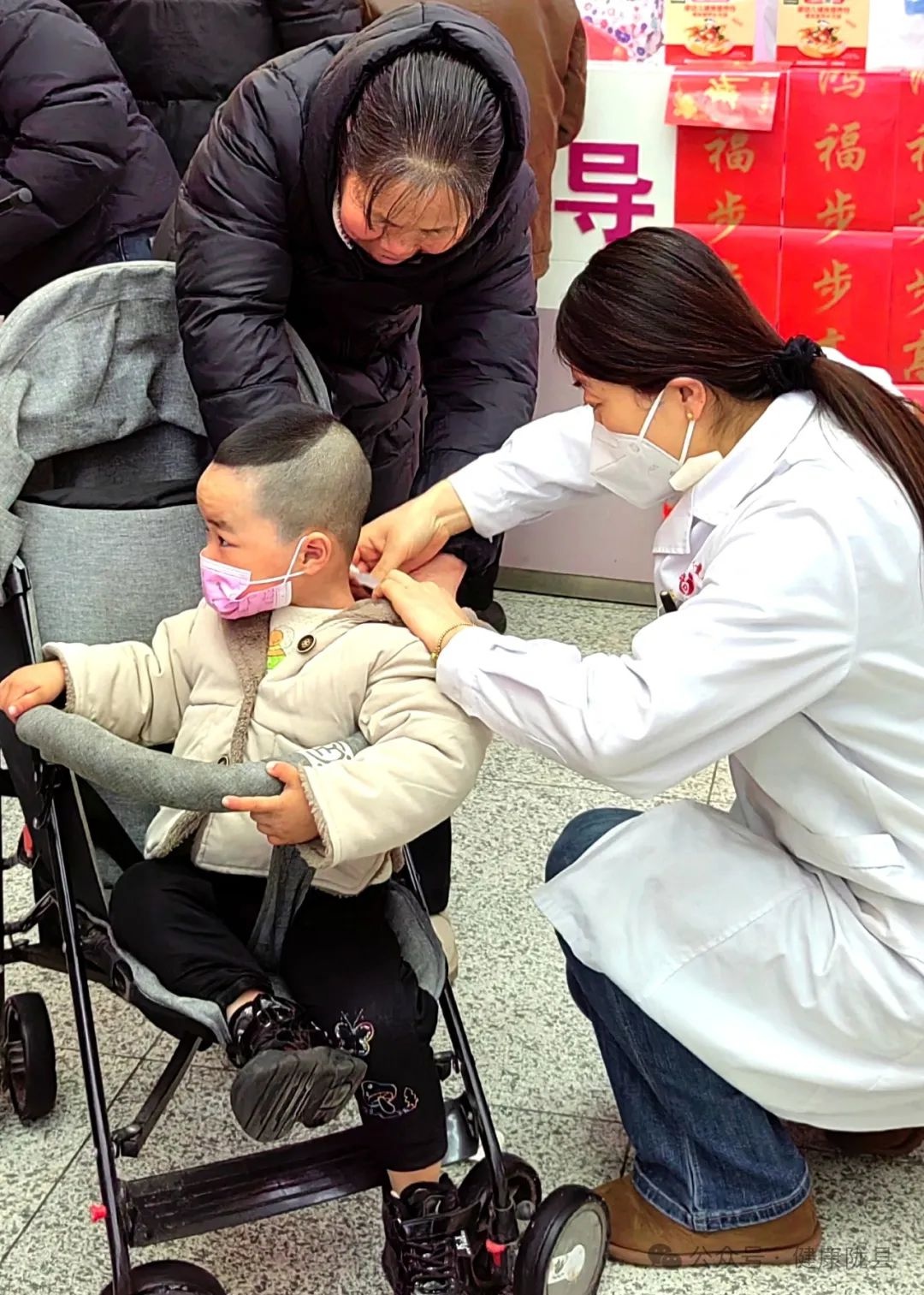 免费义诊还能领春联福字！陇县妇幼保健院新春集市为何如此火爆？  第2张