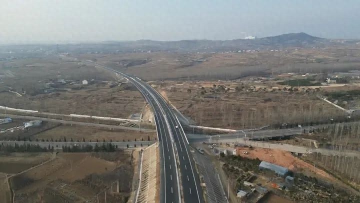 G205山深线改建工程圆满完工！20公里新路如何穿越山区与煤矿采空区？  第1张