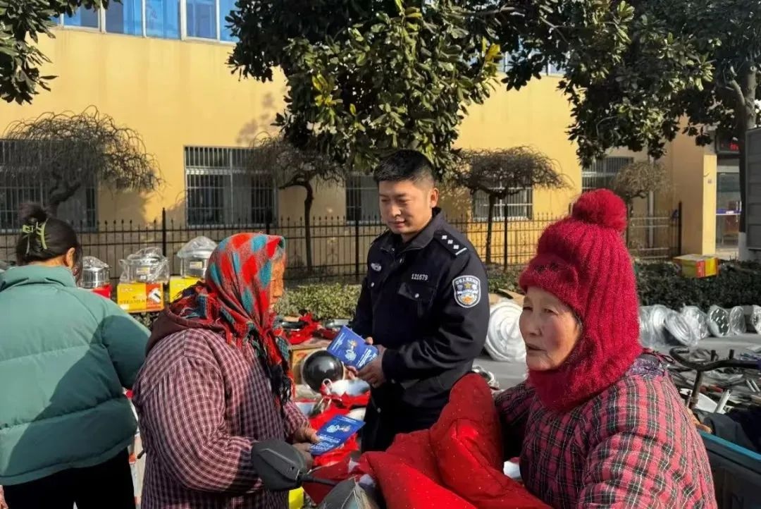 春节期间，200名警力如何守护260个必巡点？揭秘平安海陵的立体巡防  第7张