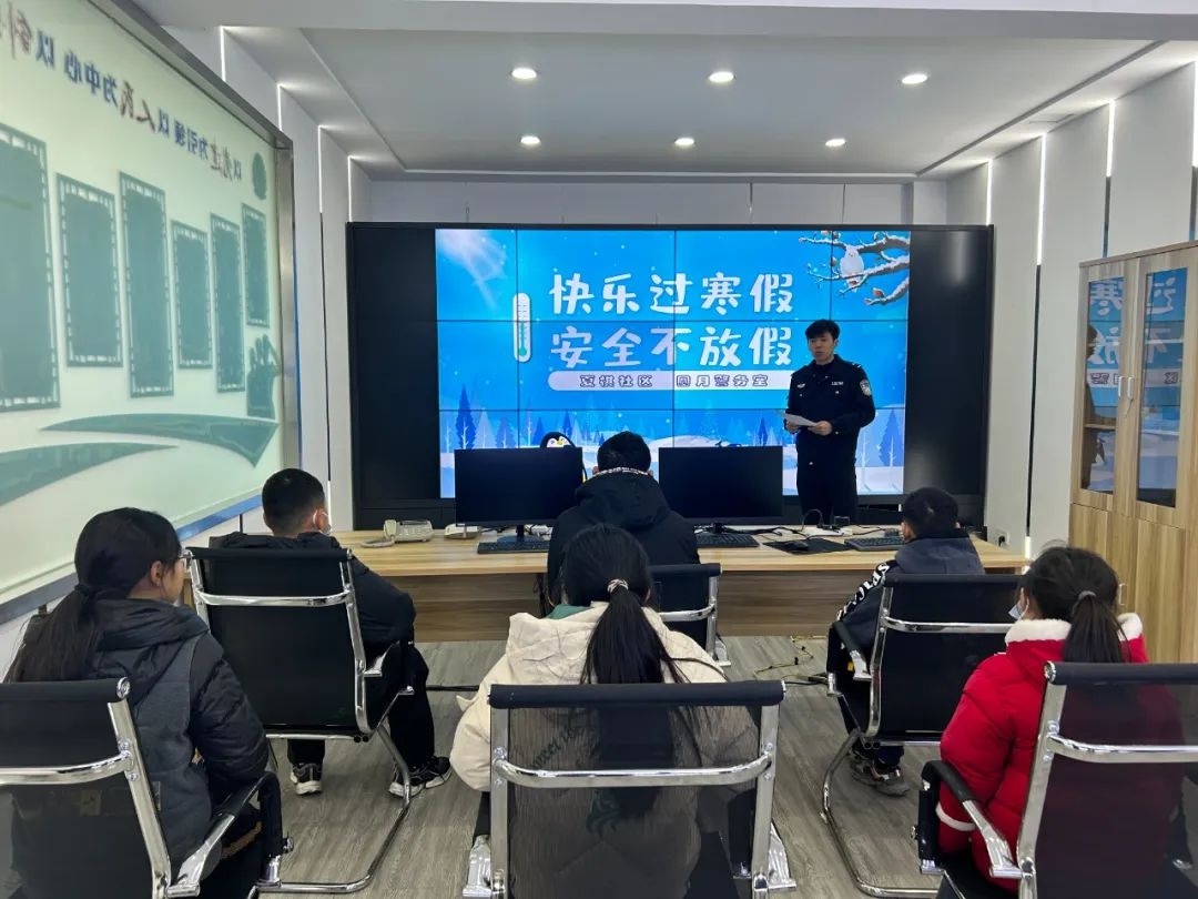 春节期间，200名警力如何守护260个必巡点？揭秘平安海陵的立体巡防  第9张