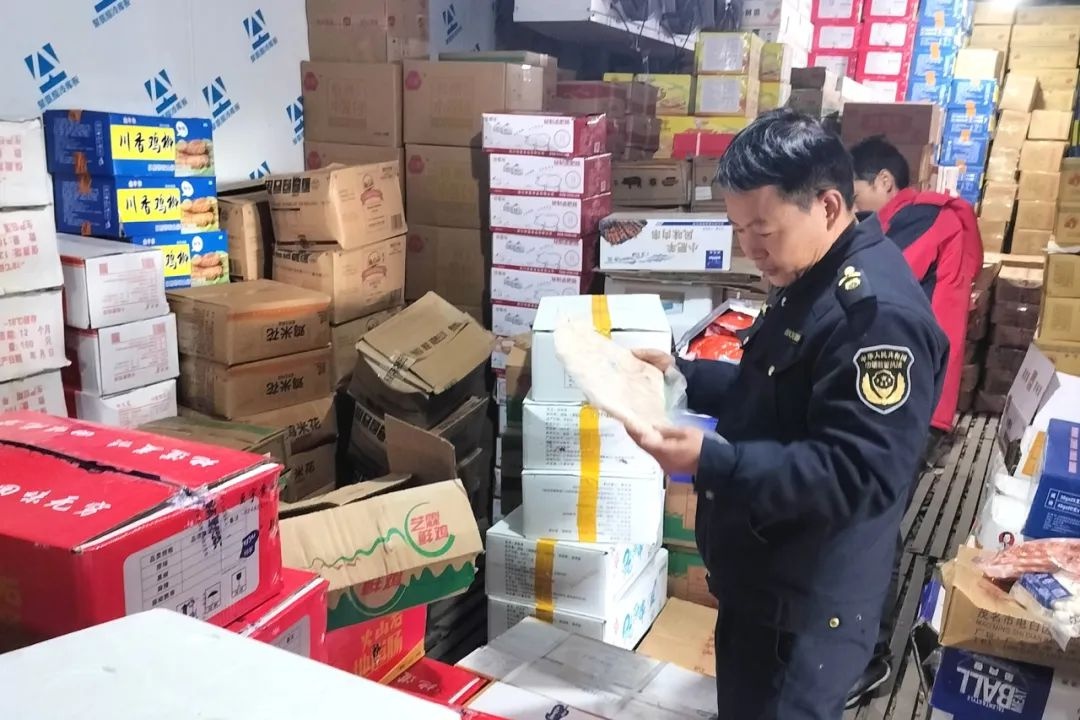 春节食品安全大检查！700余家商户被查，你的餐桌安全了吗？  第2张