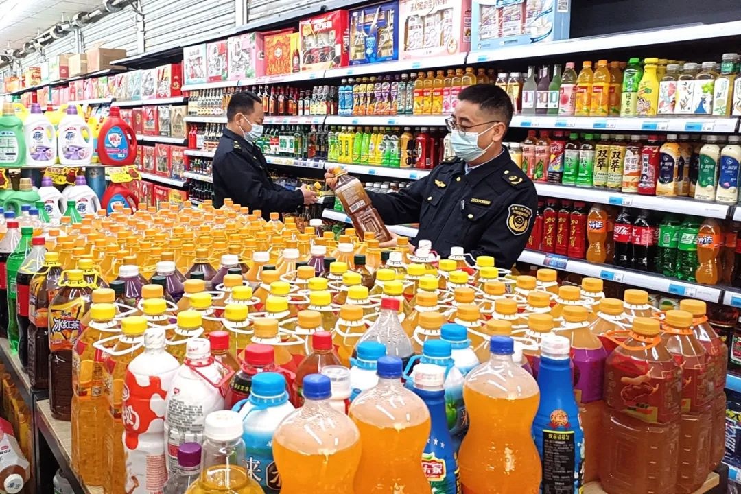 春节食品安全大检查！700余家商户被查，你的餐桌安全了吗？  第3张