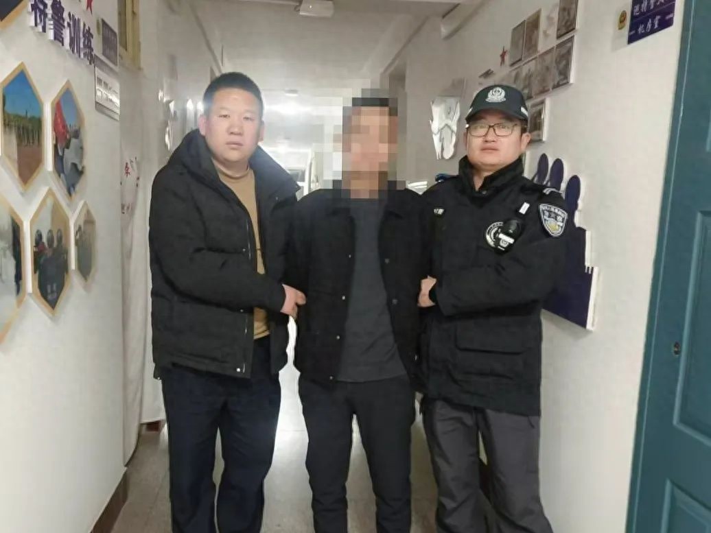 岁末年关，公安榆阳分局巡特警大队如何一举抓获2名网上在逃人员？