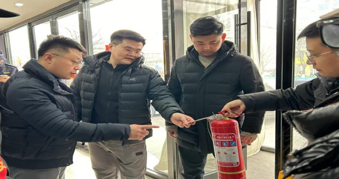 春节临近，你的安全有保障吗？区商务局联合消防大队开展全面安全检查  第3张