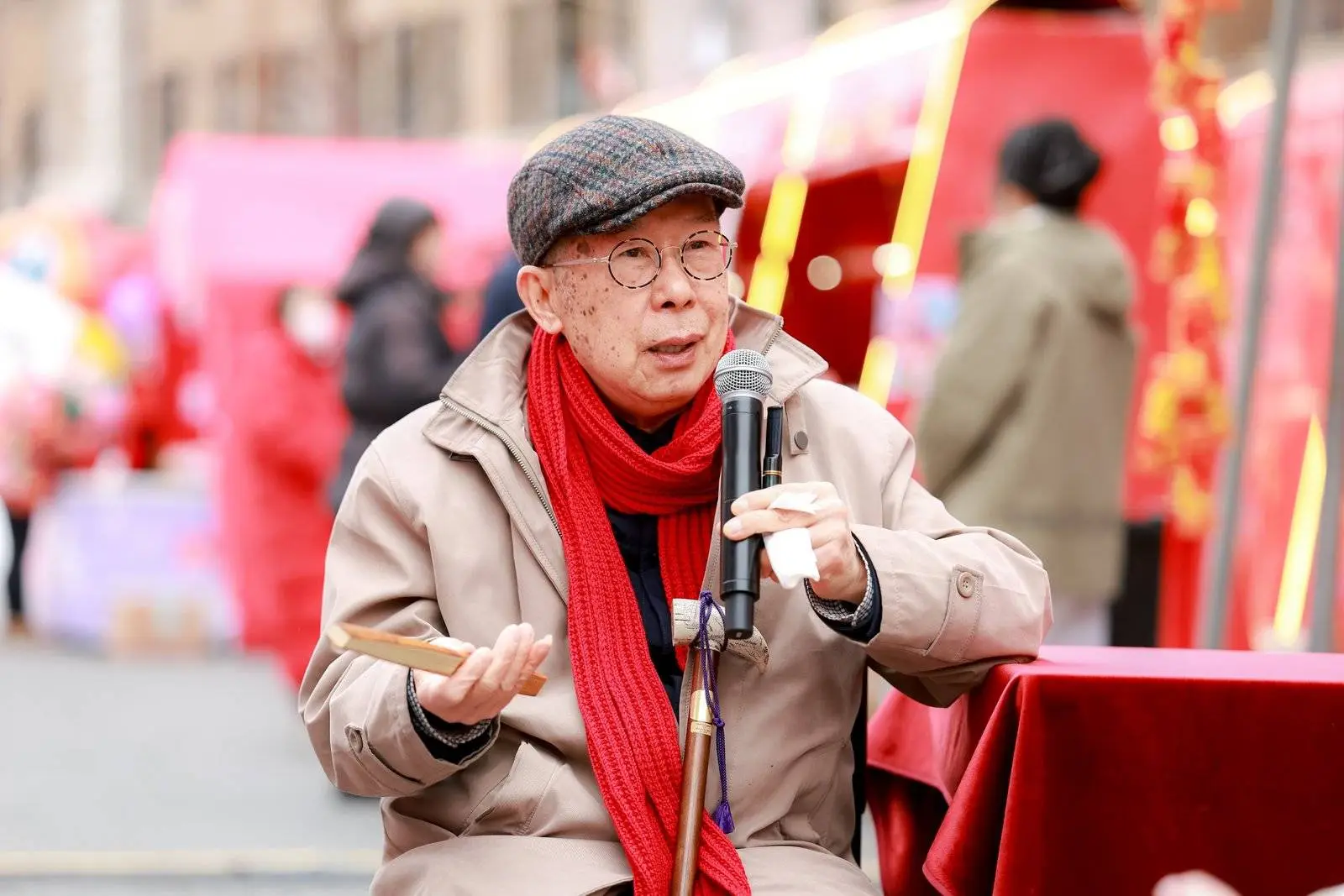 上海冬日暖阳下，茆帆如何用山水画书写福气中国年？  第2张
