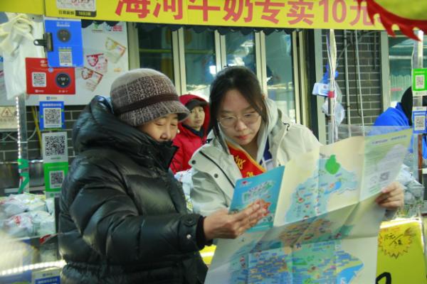 2025年天津红桥区西北角，这群青年志愿者为何让游客赞不绝口？  第3张