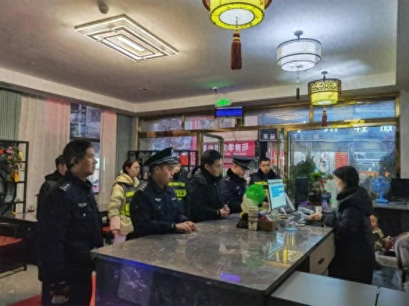 百德镇如何打造未成年人安全成长的六位一体保护网？