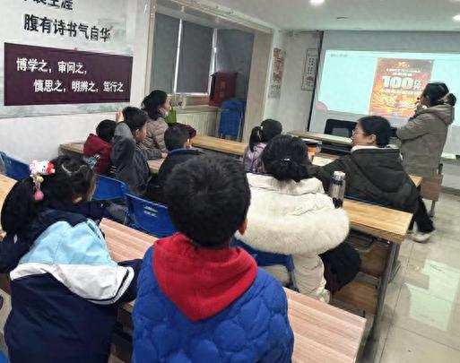 传统神话与童趣创意碰撞，孩子们如何用画笔让哪吒‘活’起来？