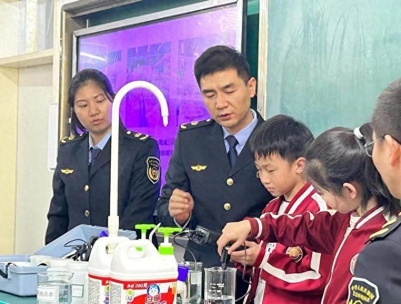 你知道如何保护我们宝贵的水资源吗？西安市生态局带你走进校园，揭秘节水小妙招  第1张