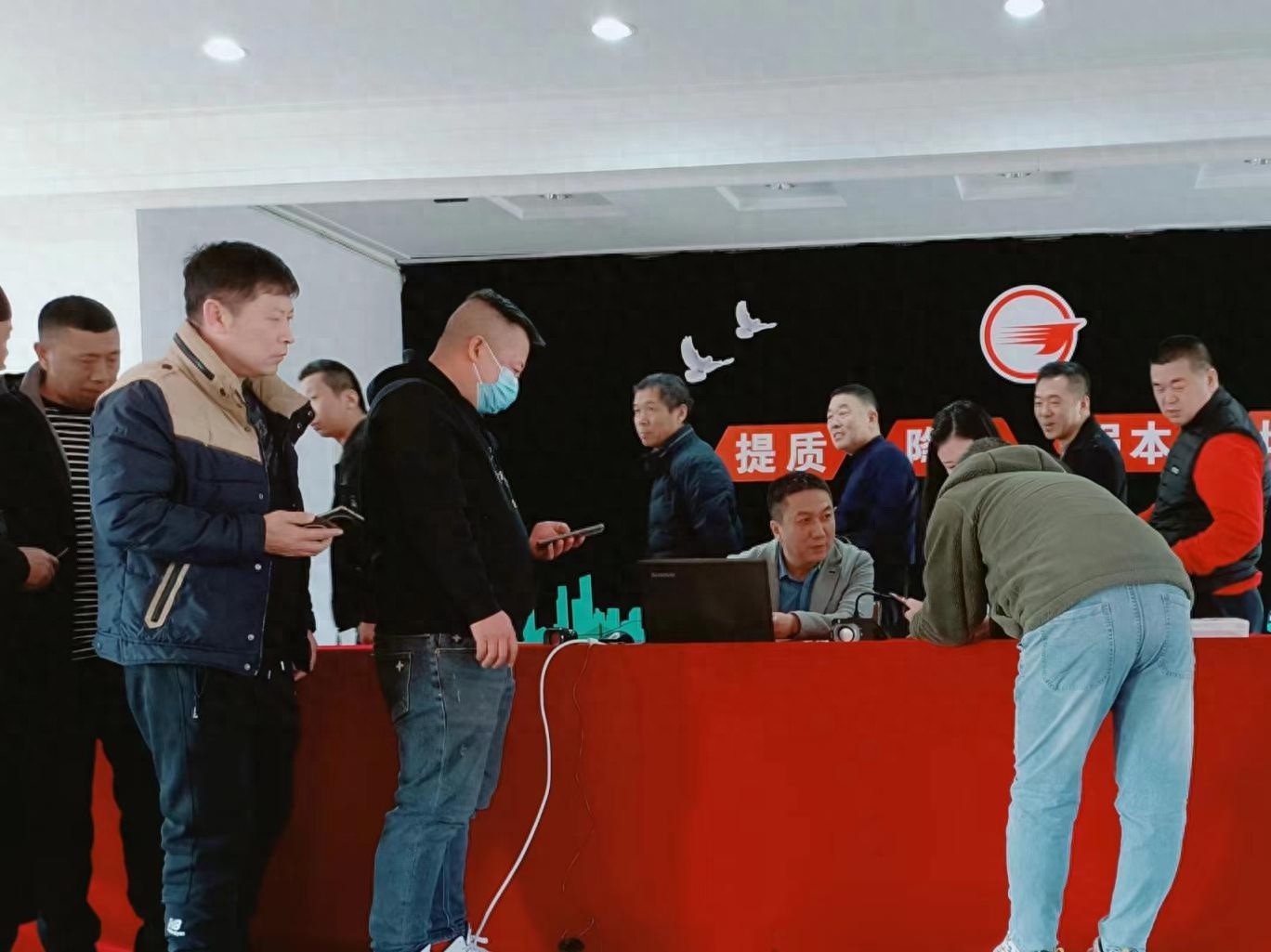 数字化转型升级！巡游出租汽车行业如何拥抱网约车新机遇？