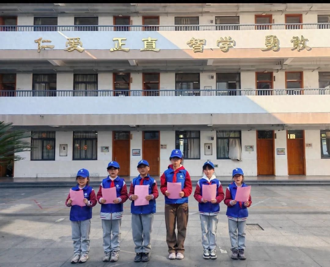 重固镇的小小城管员们如何改变我们的城市面貌？揭秘他们的神奇行动  第1张