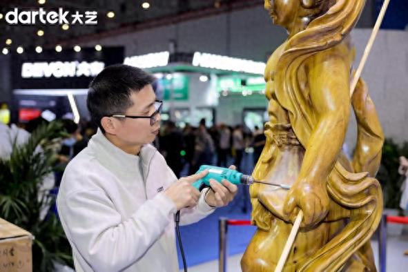 你见过工具与艺术的完美融合吗？大艺科技在五金博览会上的惊艳亮相