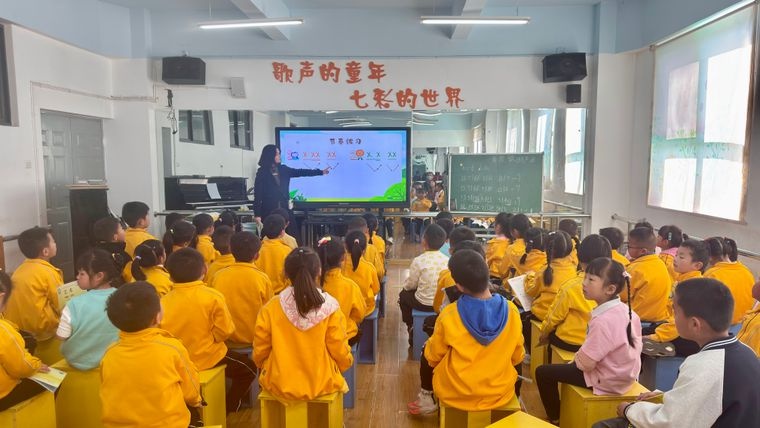 你知道昆明市西山区书林二小如何让家长沉浸式体验孩子的学习生活吗？  第4张