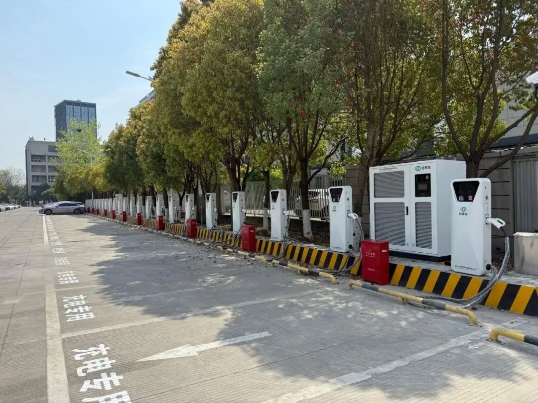 嘉兴新建1700个充电桩！农村1150个！你的电动车充电难题解决了吗？  第5张
