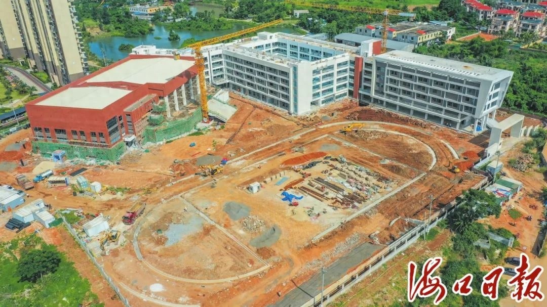 5月22日海口市梧桐学校项目热火朝天，6月能完工交付？