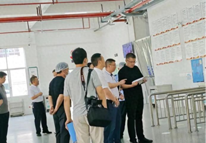 5月23日益阳副市长督导学校食品安全，‘四个最严’能否守护校园安全？