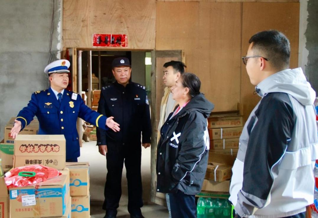 宽甸消防、公安、社区三方联动！如此监管九小场所隐患，能高效吗？  第2张