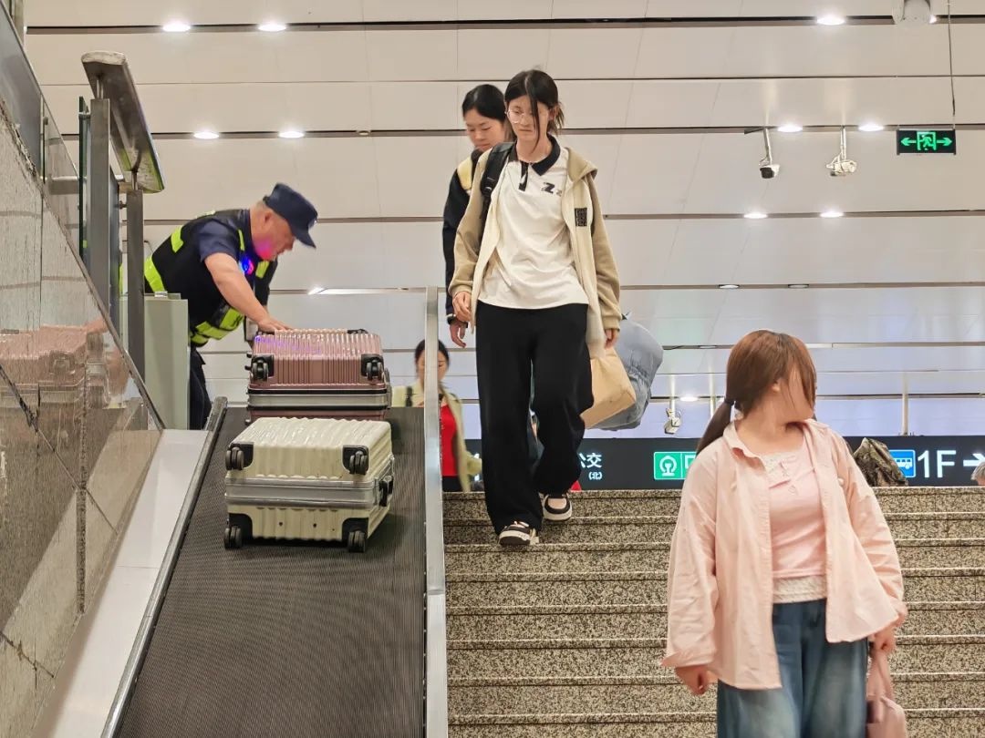 杭州城站铁路换乘地铁免安检启动！旅客从此告别二次安检？  第5张