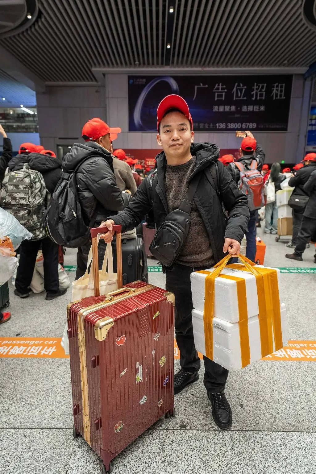 90亿人次大迁徙！寒潮中的春运，为何让无数人逆风而行只为回家？  第5张