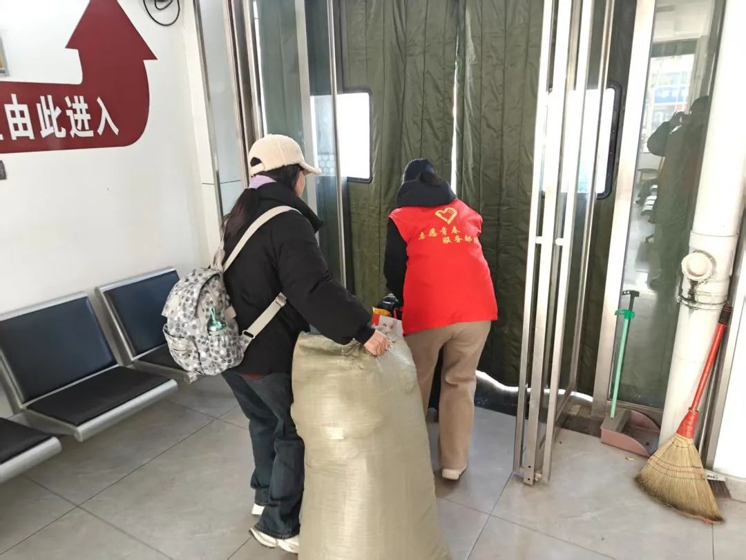2025年春运志愿服务暖冬行动：青春志愿行如何温暖回乡路？  第5张
