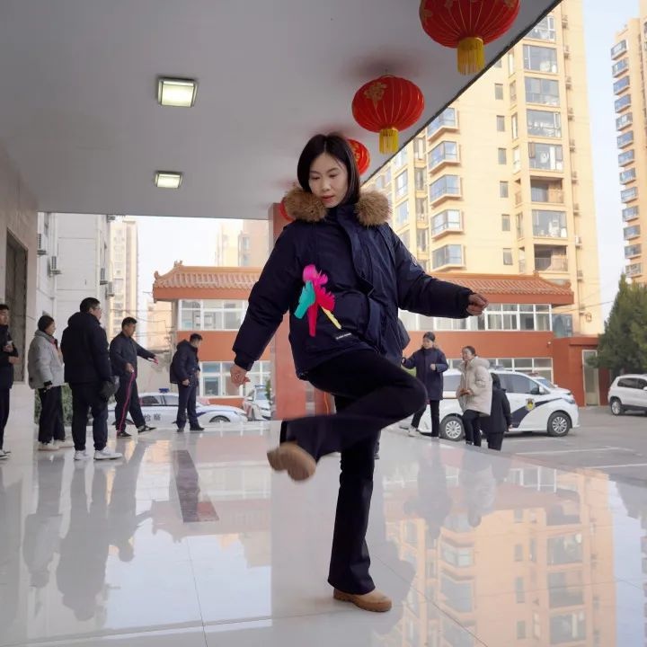 萧县检察院新春趣味运动会：拔河、踢毽子、跳绳，干警们如何玩出新花样？  第7张