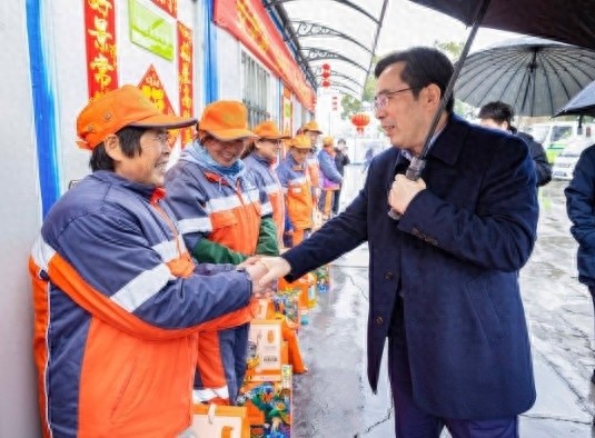 1月26日新春前夕！区委书记张国锋慰问一线人员，谁是城市最美守护者？  第1张