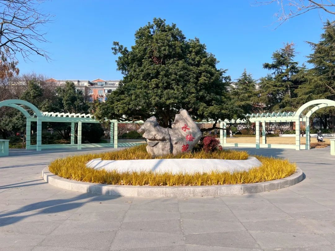 过去一年岳阳街道民生实事承诺变实景，4小区旧房修缮进展如何？快来看  第7张