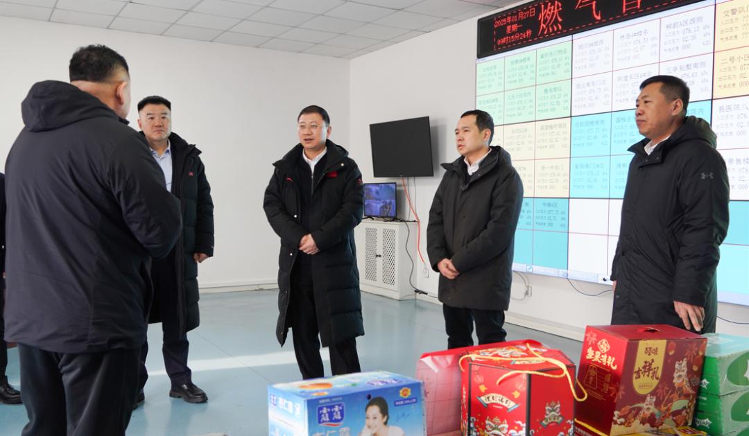 县委书记杨明亲临一线！春节期间，他们如何守护我们的平安与健康？  第3张