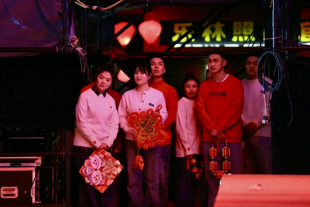 绥阳2025迎春晚会：2.3万抖音观众见证的幕后故事，你了解多少？  第1张