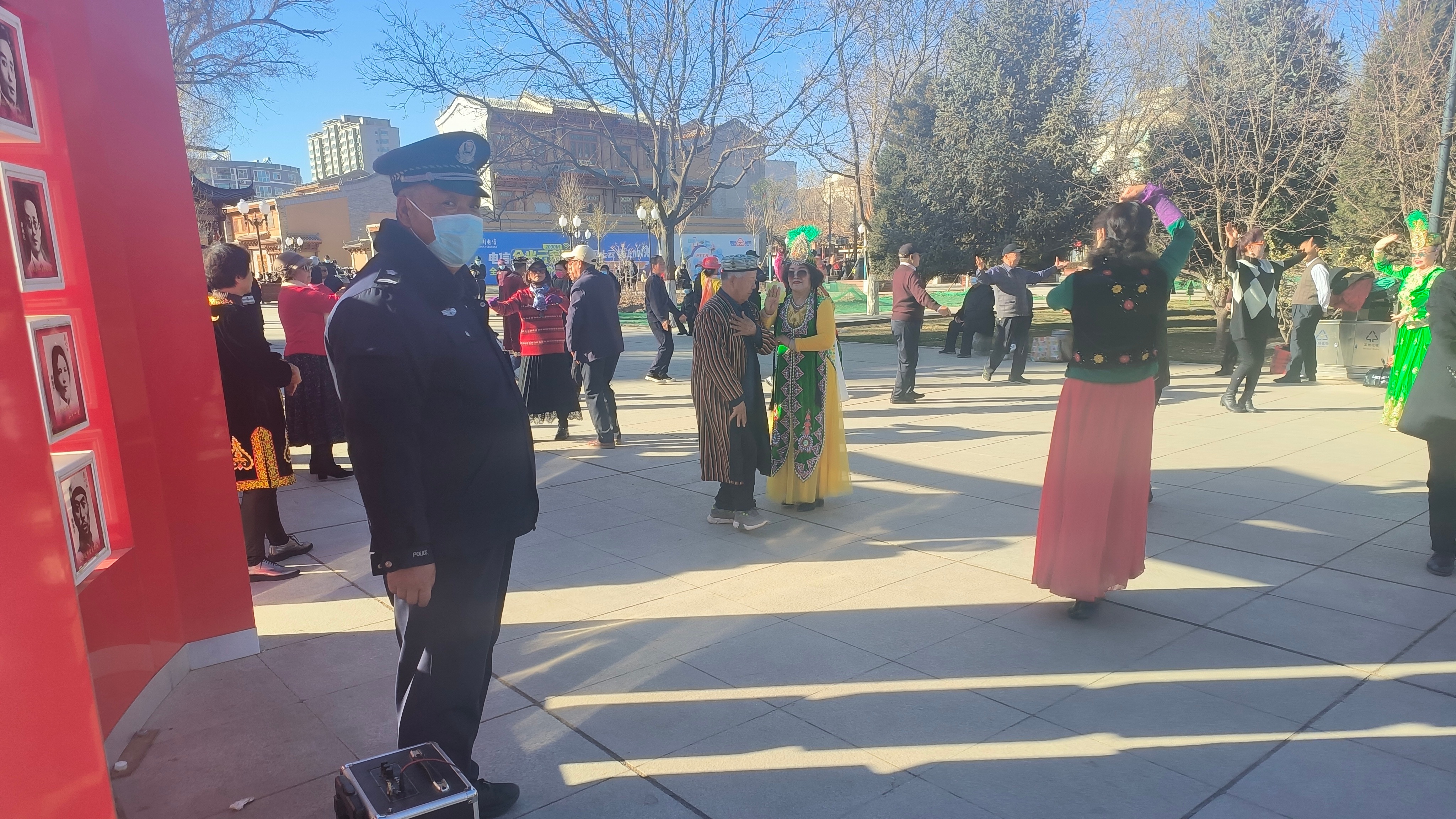 甘州区城市管理局广场办强化广场管理，能否打造舒适安全有序环境？  第3张