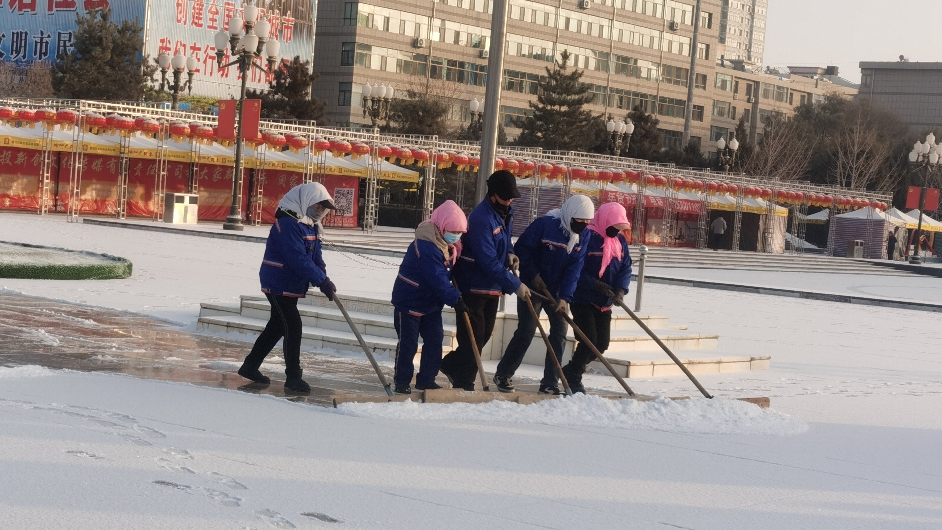 甘州区城市管理局广场办强化广场管理，能否打造舒适安全有序环境？  第4张