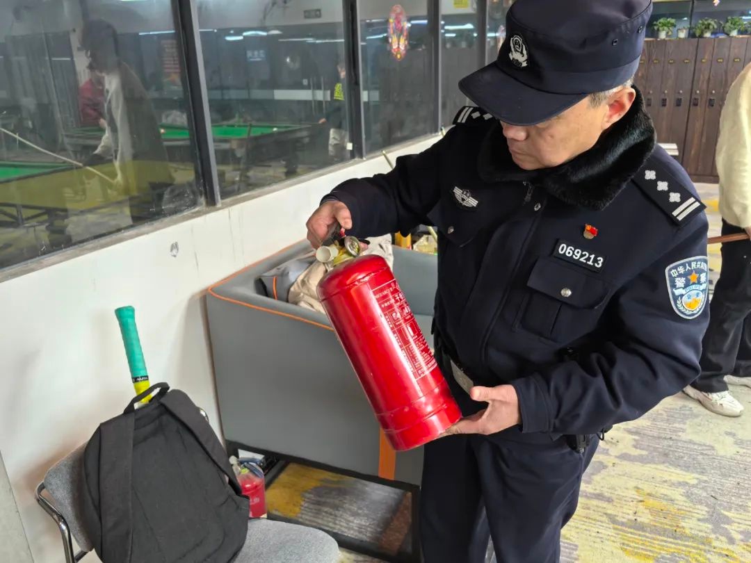春节临近，蒙城警方如何确保节日平安？高效服务让群众赞不绝口  第5张