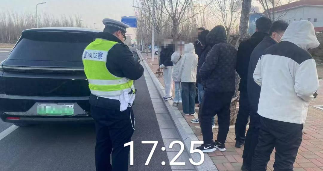 超员50%竟只为图方便！驾驶超员车究竟会面临哪些严重后果？  第1张