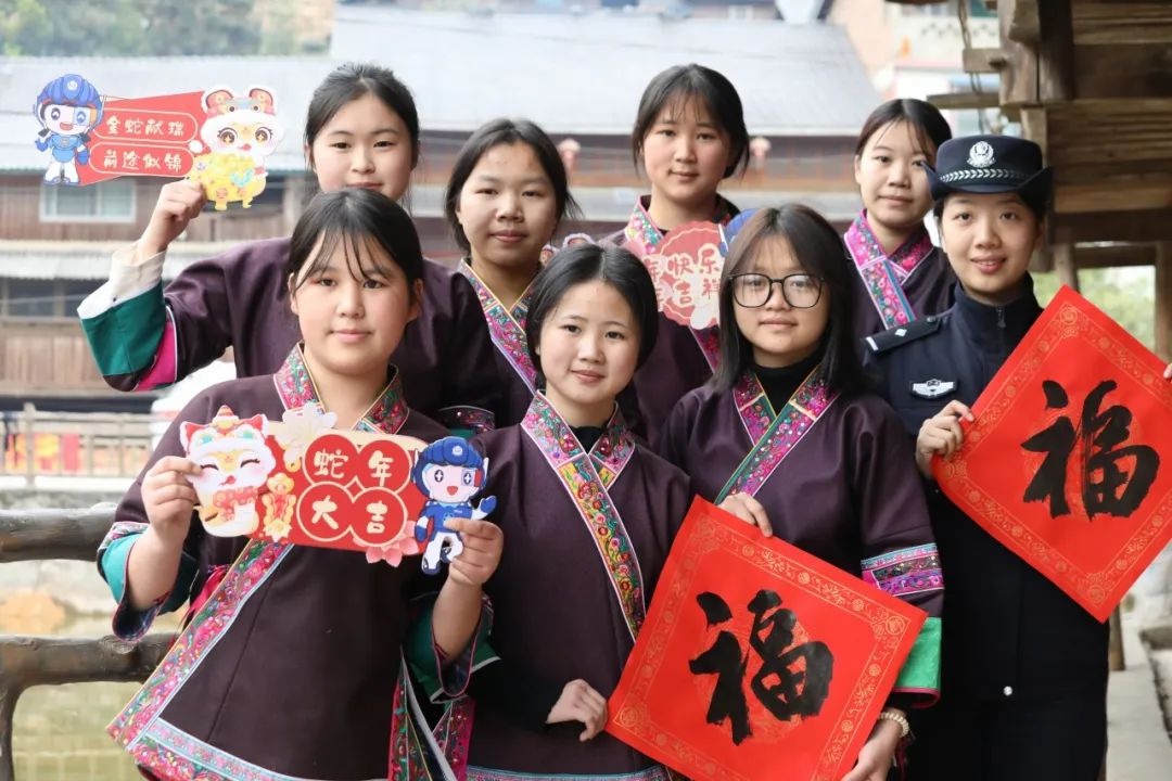 1月21 - 22日！柳州公安新春送万福活动，为群众添了多少喜庆年味？  第13张